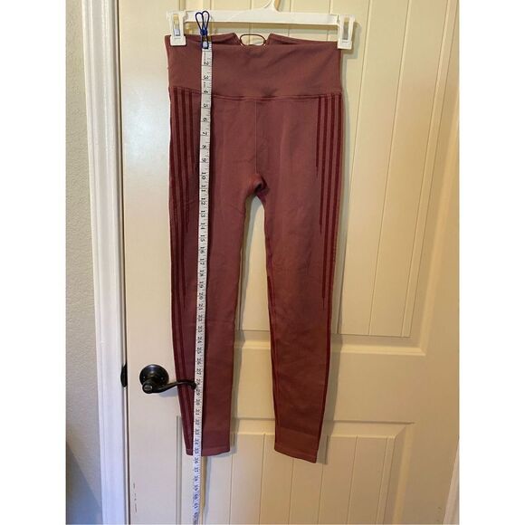 Fabletics Pink High Waisted Seamless Rib Legging - Size M - Picture 8 of 13